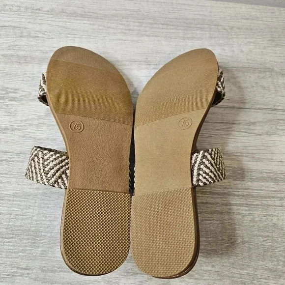 Arizona Jeans Co. Tan Gyles Striped Slip-On Flat Two Strap Sandal Size 7.5 NWOT - Picture 4 of 5